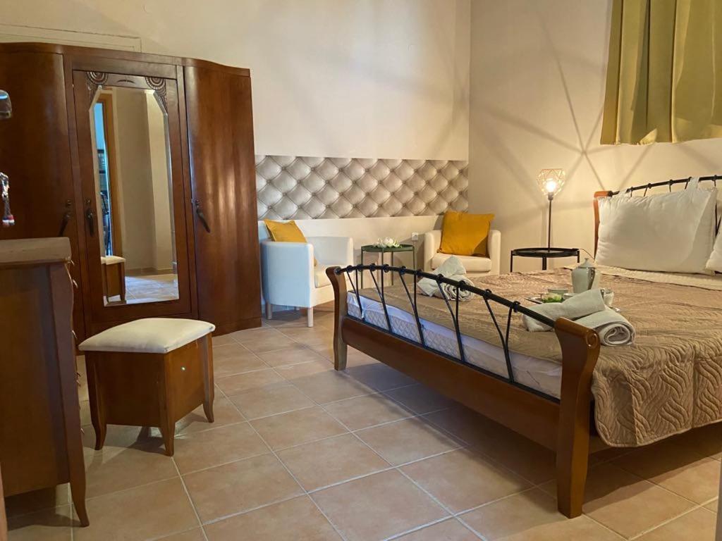 Valentina Luxury * Palaiontsiflikion