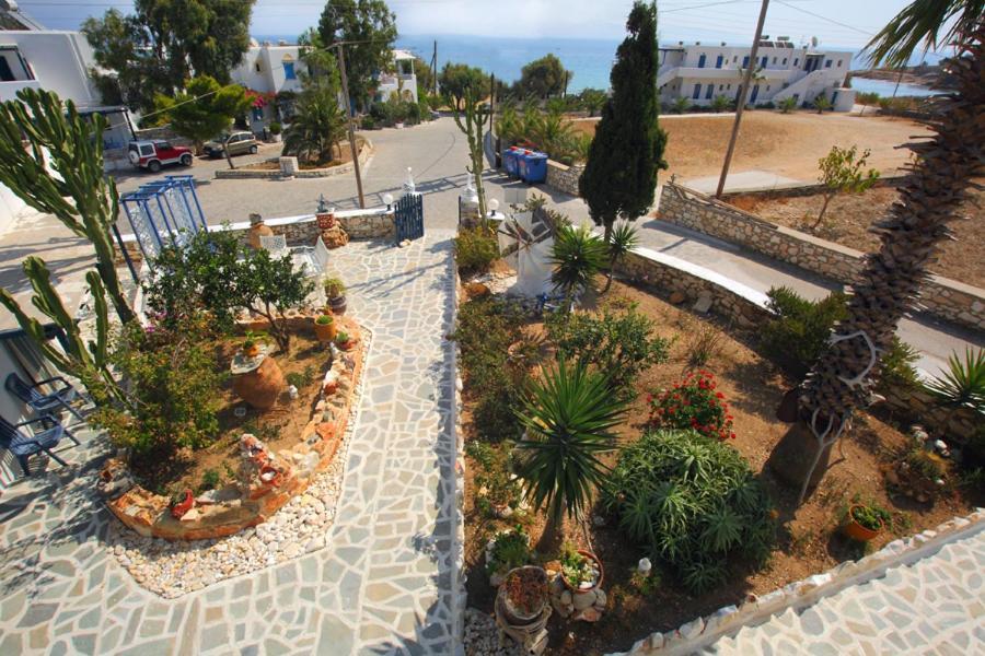 Stavros Aparthotel Logaras