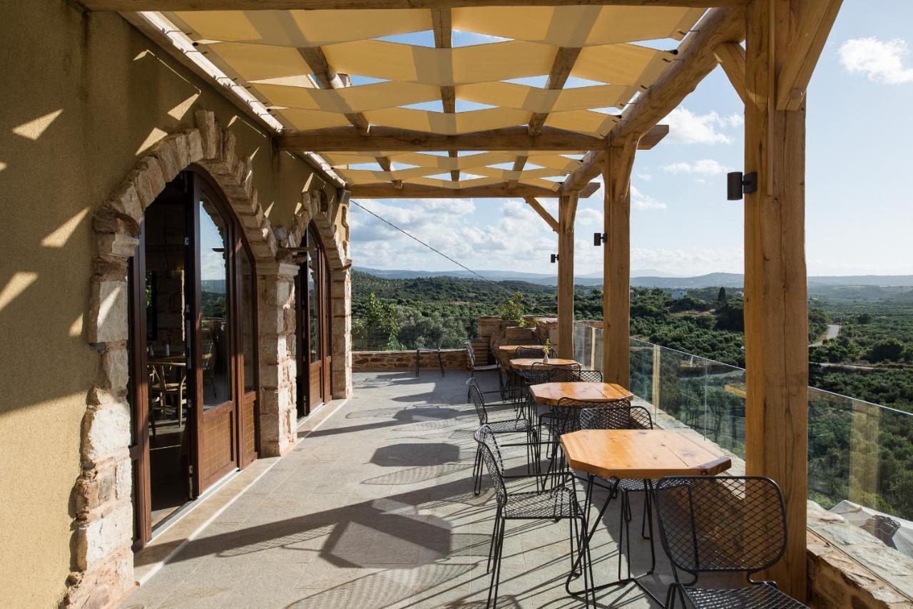 Aparthotel Secret Village 4*