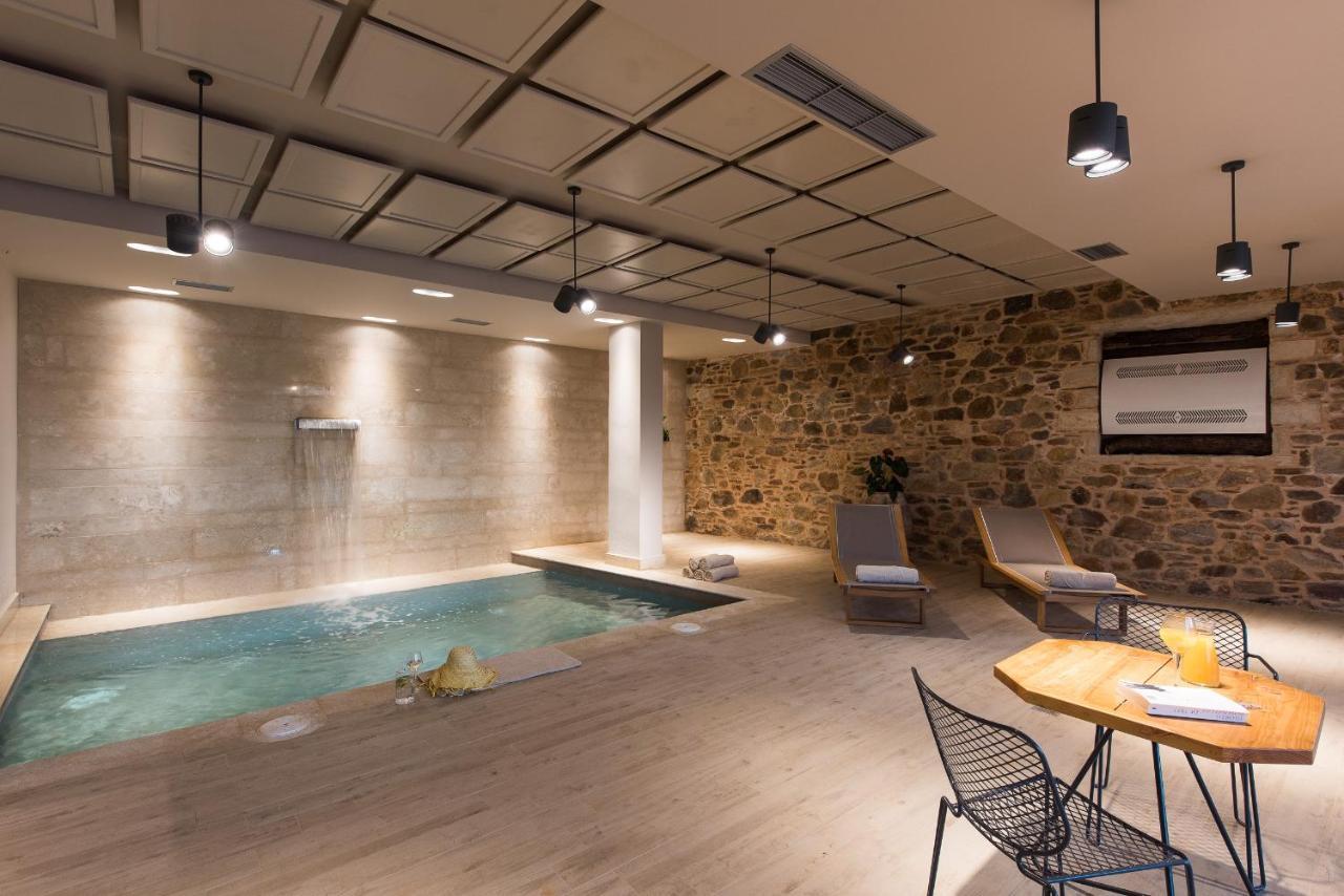 Aparthotel Secret Village 4*