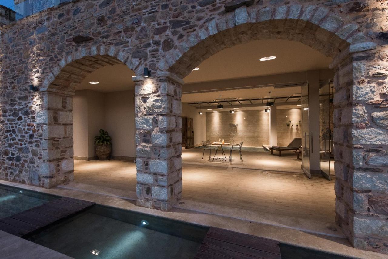 Secret Village Aparthotel 4*