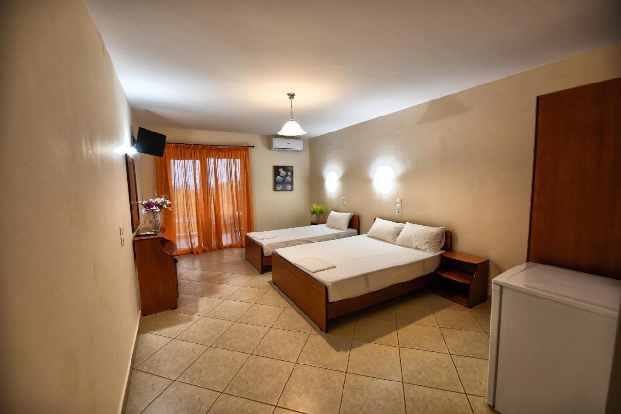 Toronto Hotel *