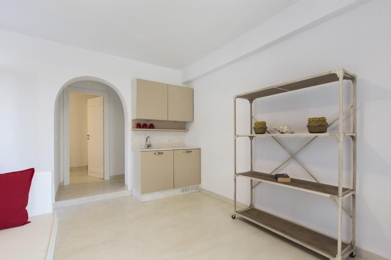 With A Sea View And Swimming Pool, In The Area Of Koundouros