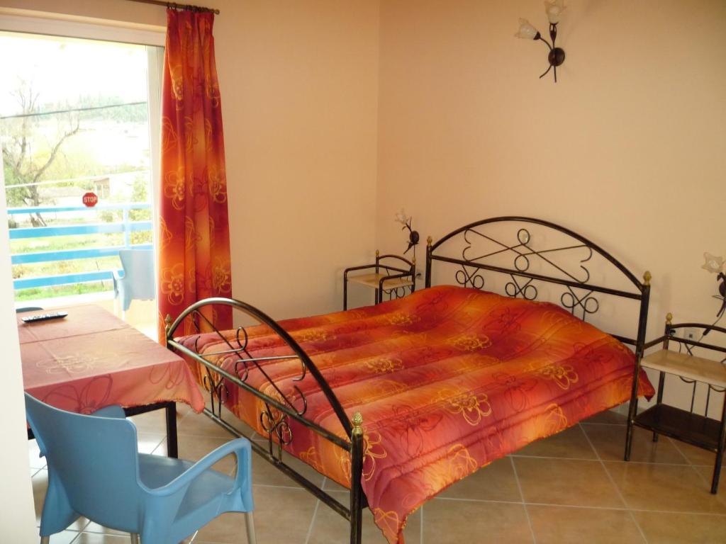 Apartment Akrogiali *