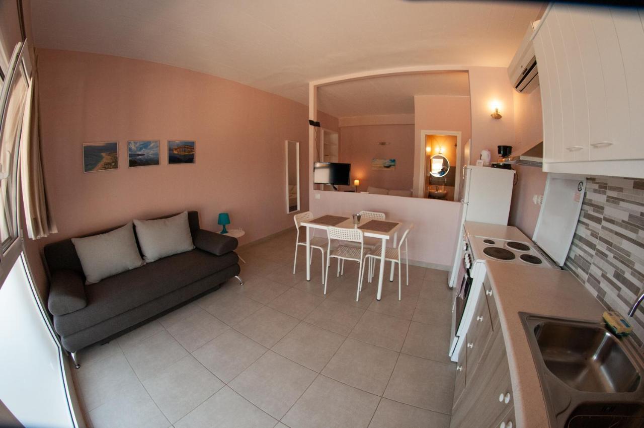 Ithaki Holidays