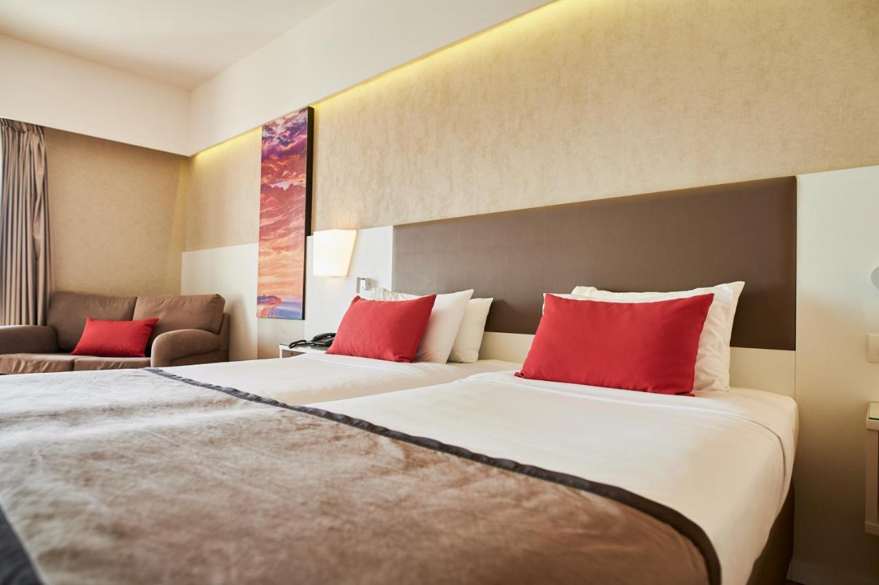 Ramada Plaza By Wyndham Thraki Hotel