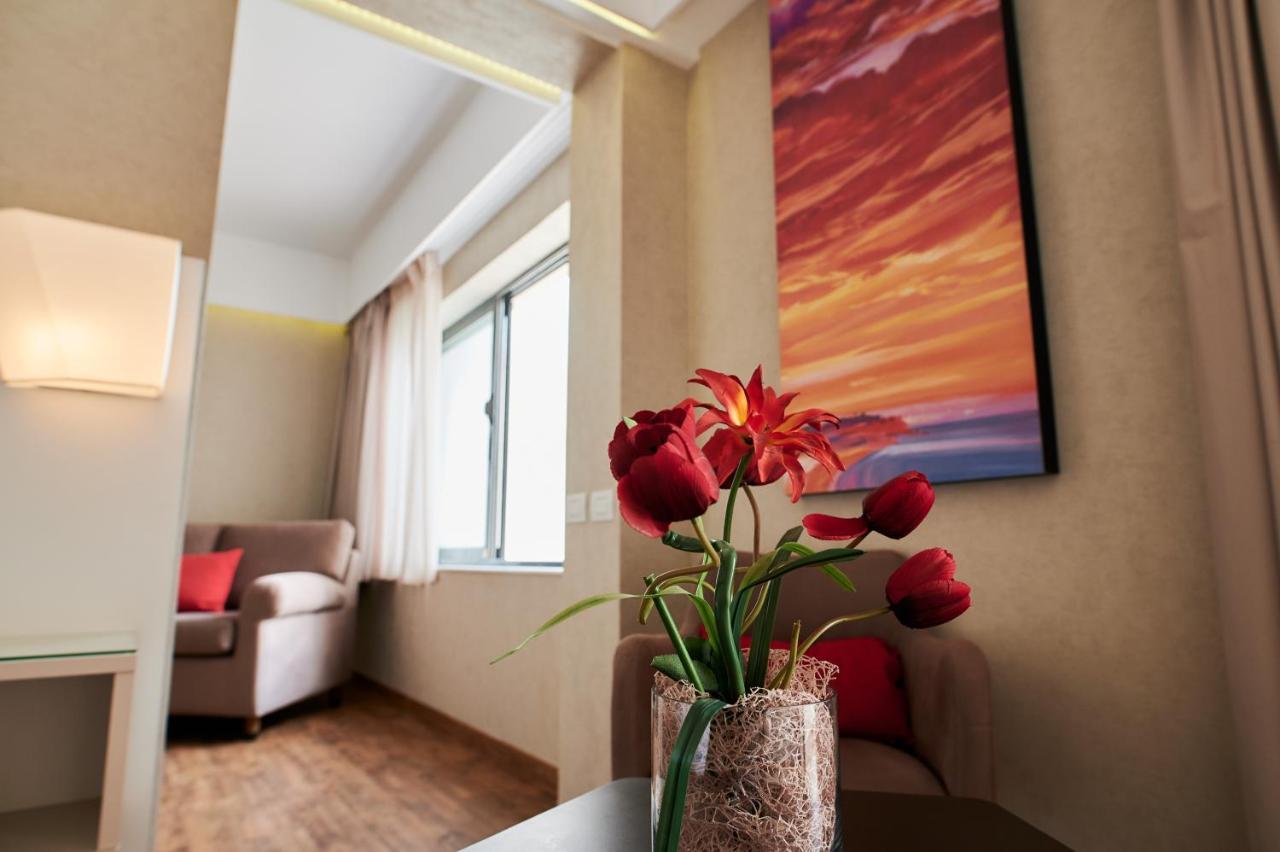 Hotel Ramada Plaza By Wyndham Thraki