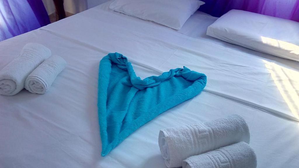 4 Seasons Suites Paradise On The Beach * Porto Rafti