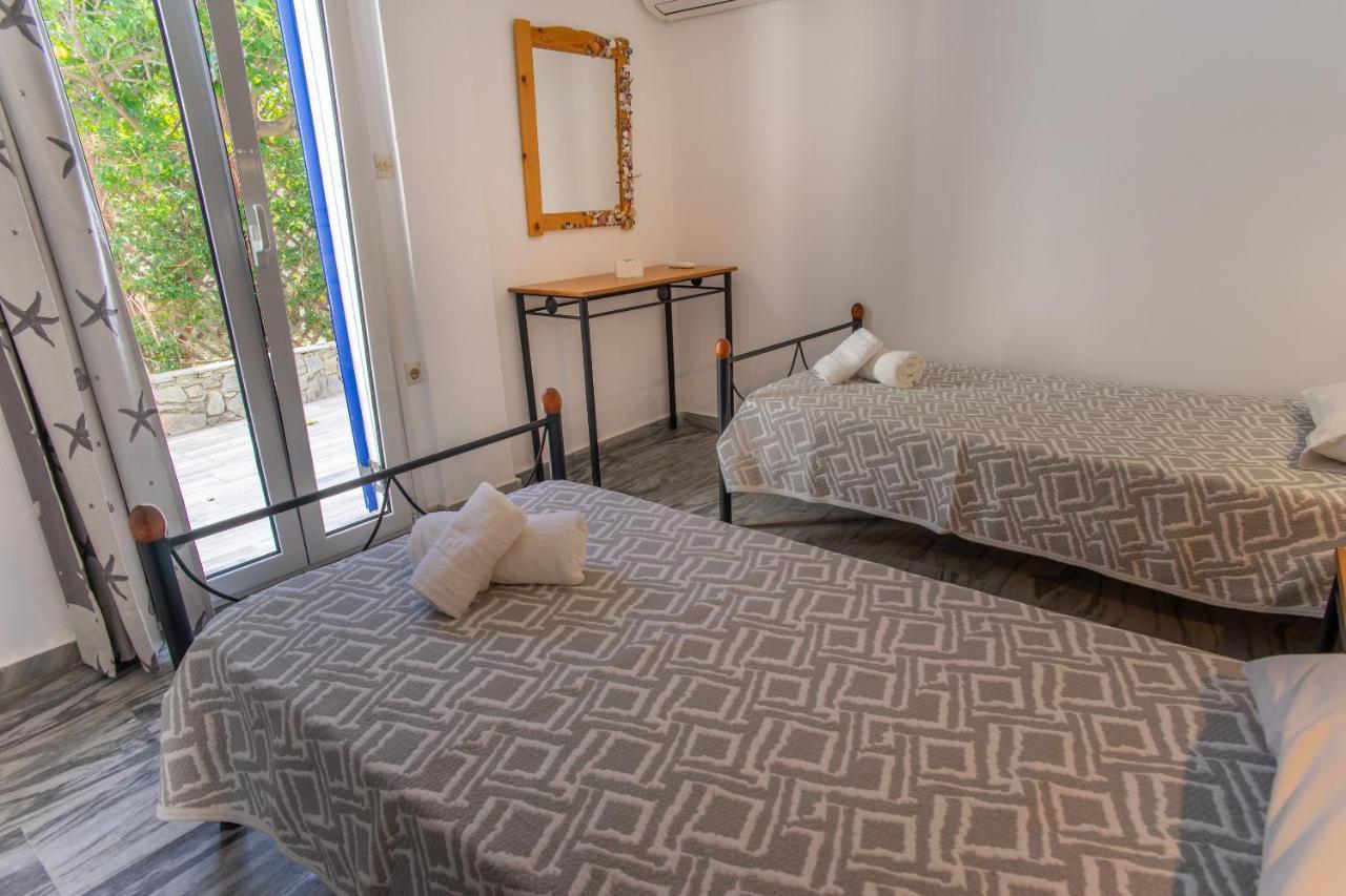 Marioly Parikia (Paros)