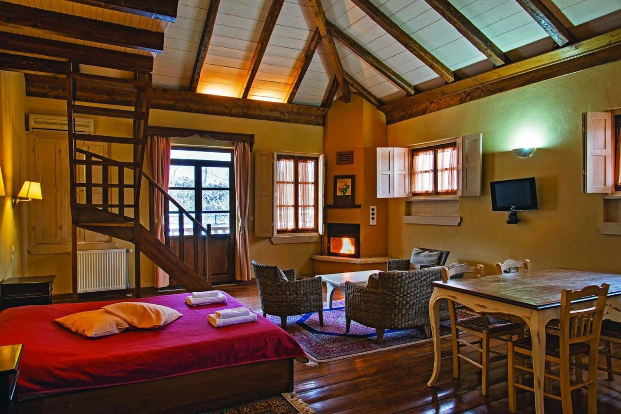 Aparthotel Kyklamino Koryshades