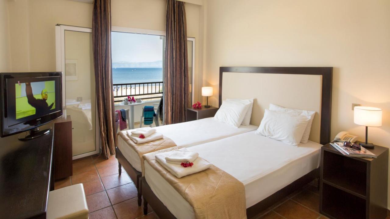 Island Hotel 3*