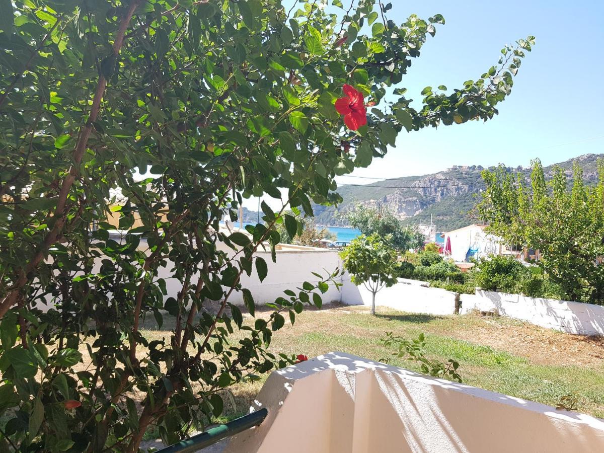 Nafsika Aparthotel *