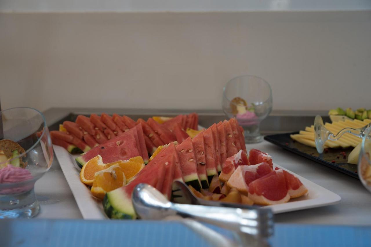 Golden Coast Hotel 4*