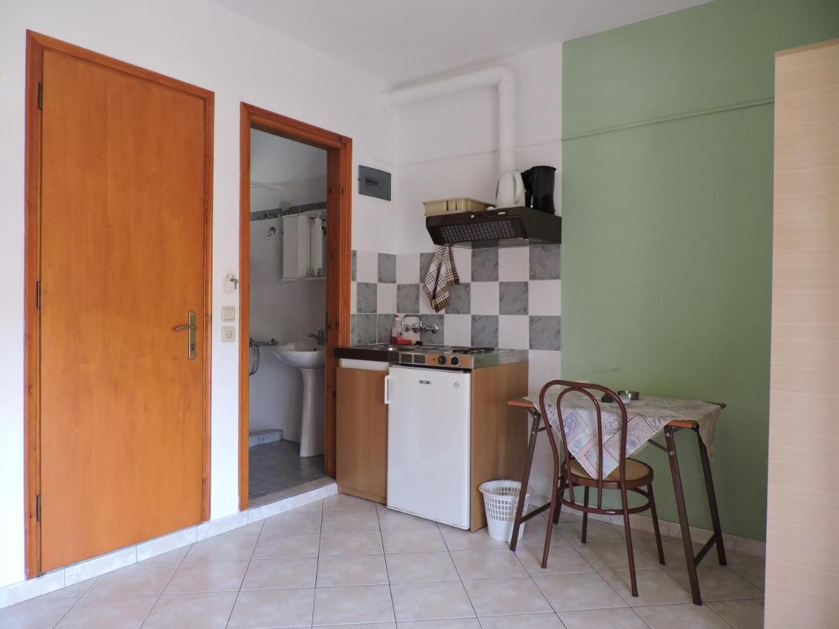 Pandora Apartment Kala Nera