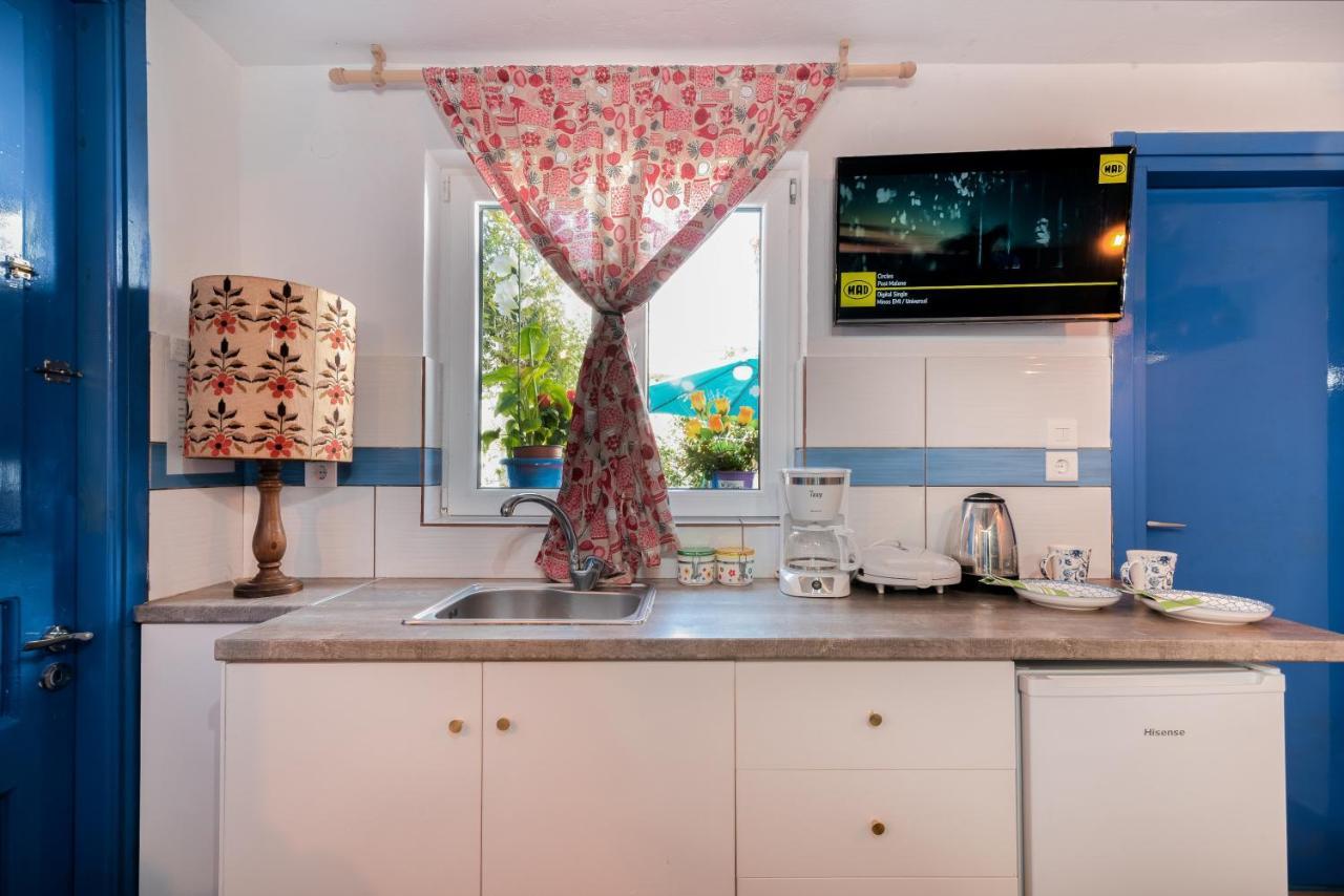 4 Seasons Suites Paradise Near Athens Airport Apartment