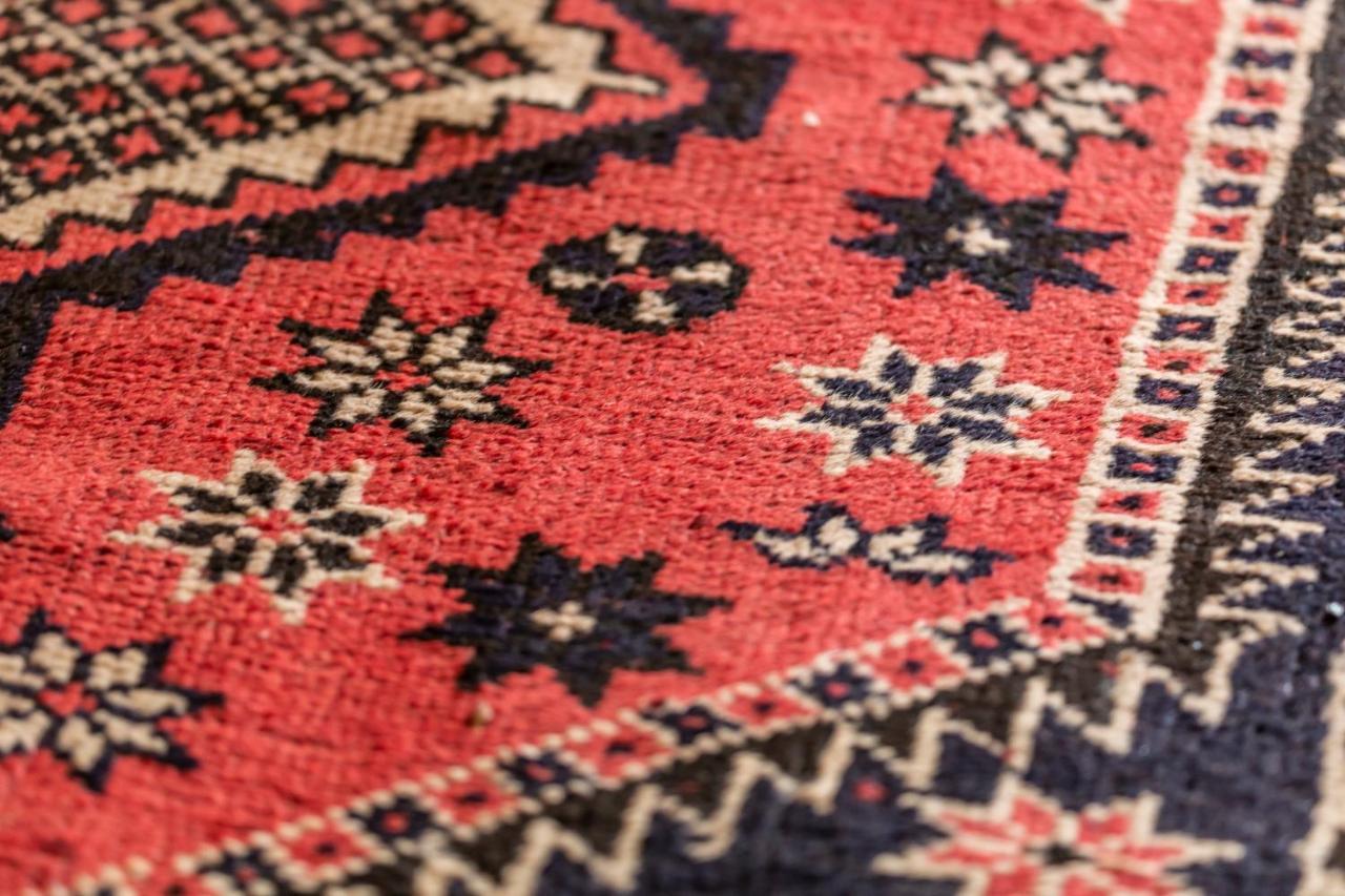 Rouga Mountain Boutique & *