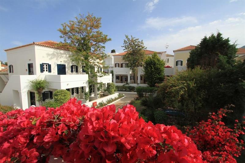 Nissia Traditional Residences 4*