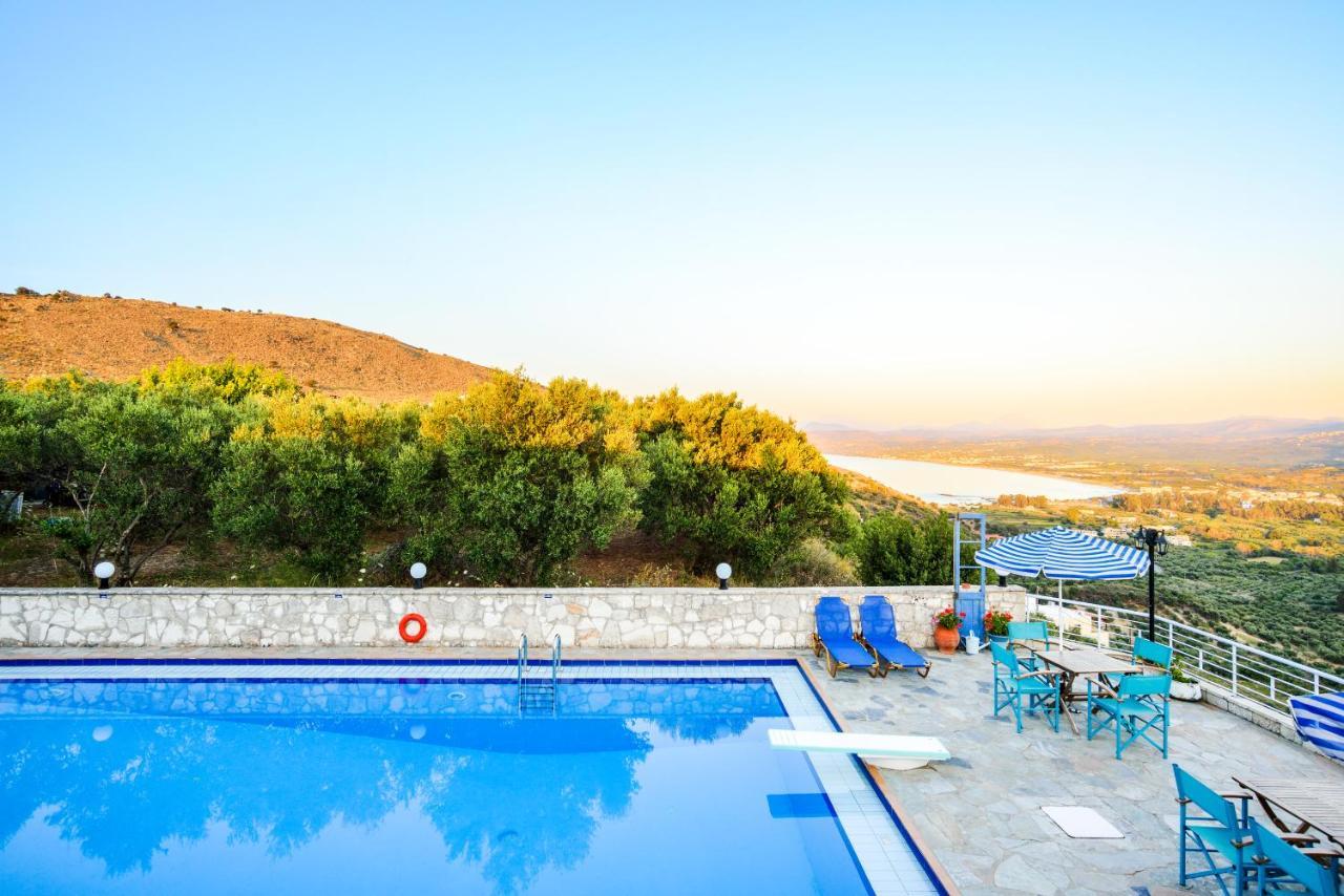 Marika & Aparthotel 3*