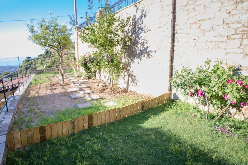 Ventus, 40sqm Private Pool & Hot Tub! Apartment