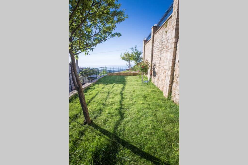 Ventus, 40sqm Private Pool & Hot Tub! Apartment