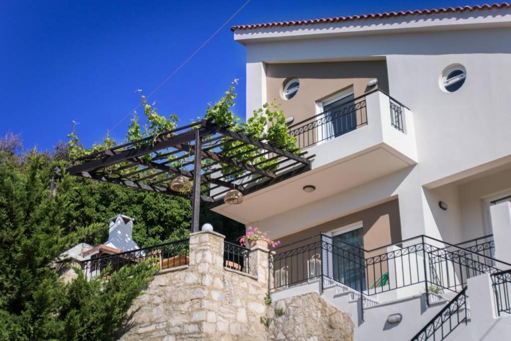 Ventus, 40sqm Private Pool & Hot Tub! Apartment *