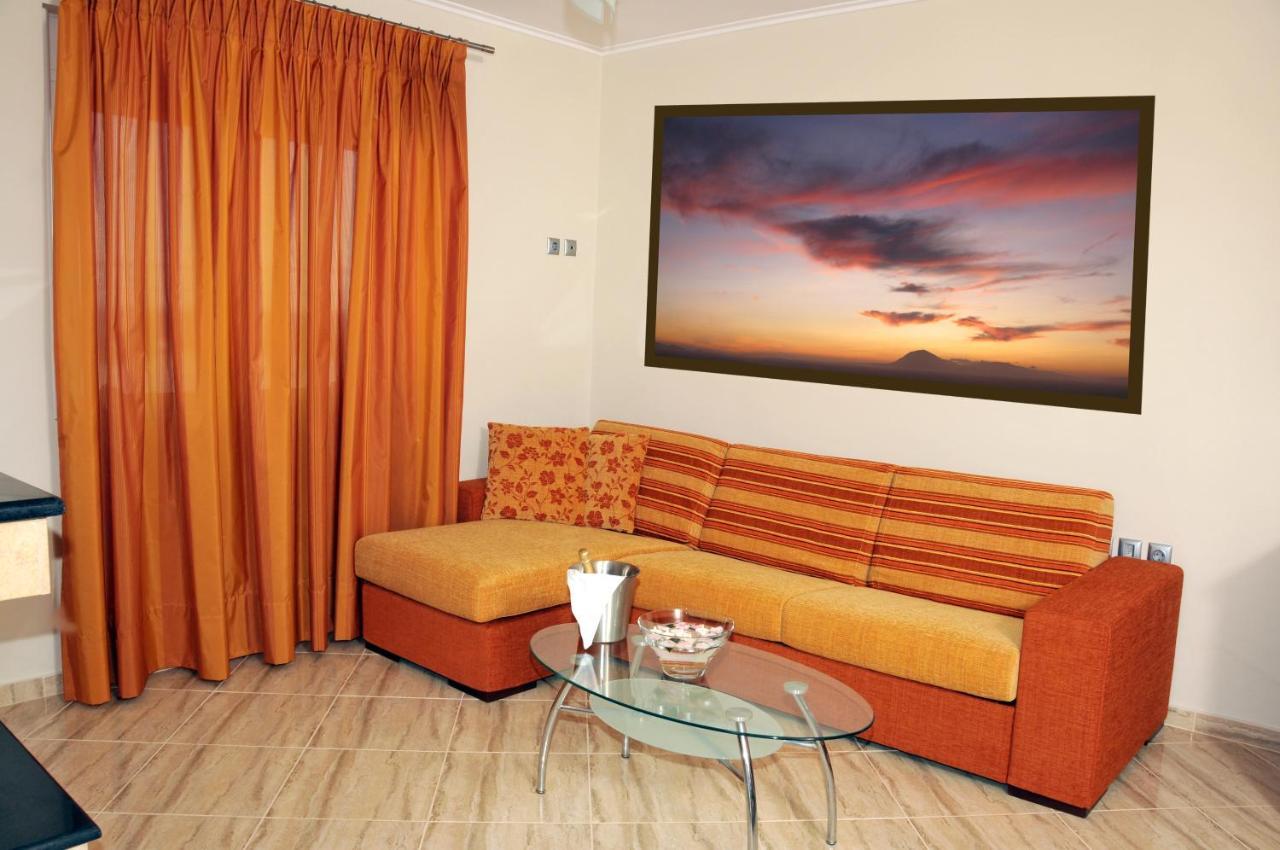 Aparthotel Antonios Village & Arkoudi