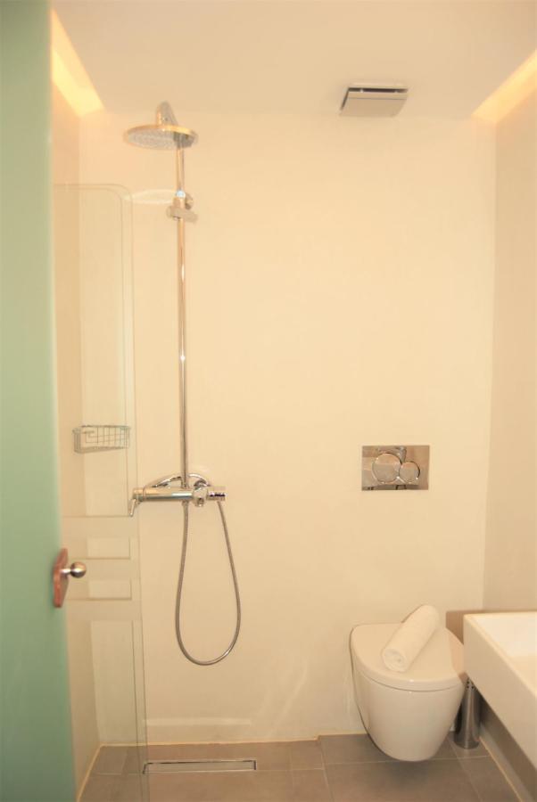 Iniohos 3* Athens