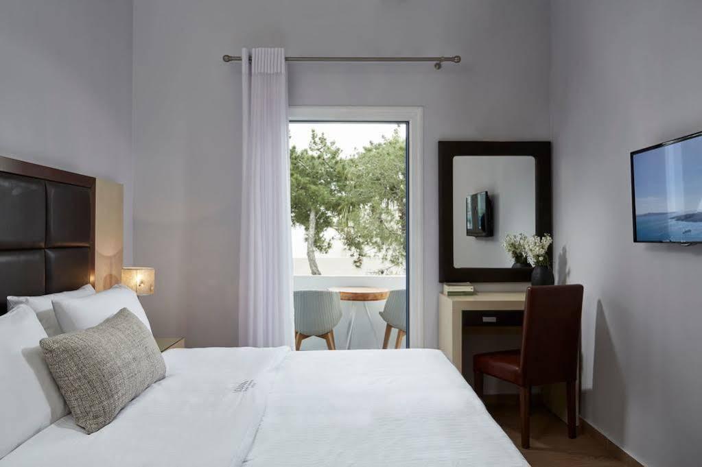 Hotel Loizos Stylish Residences 3*