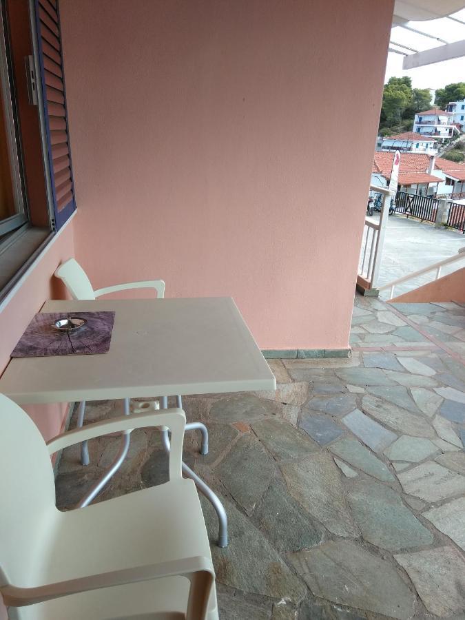 Apostolis Inn 3*