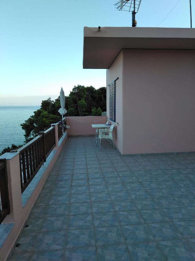 Apostolis Inn