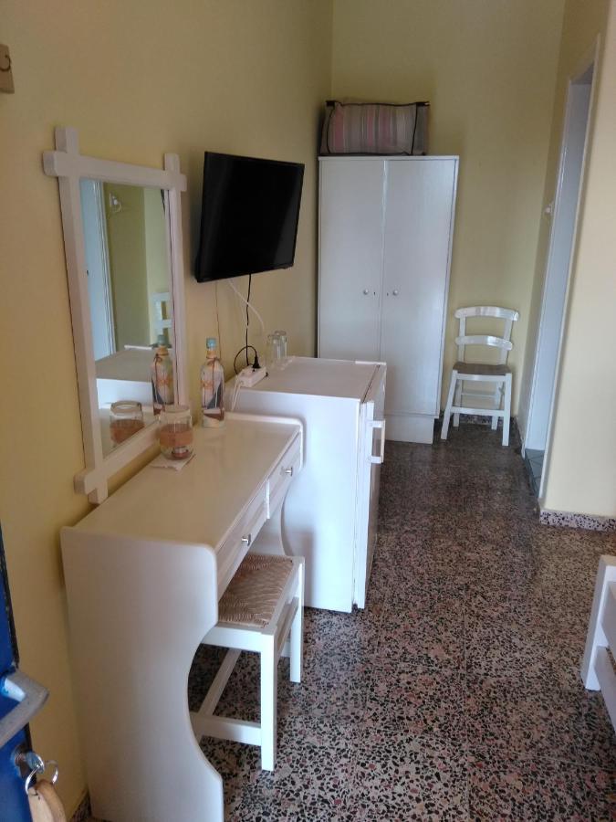 Apostolis Inn