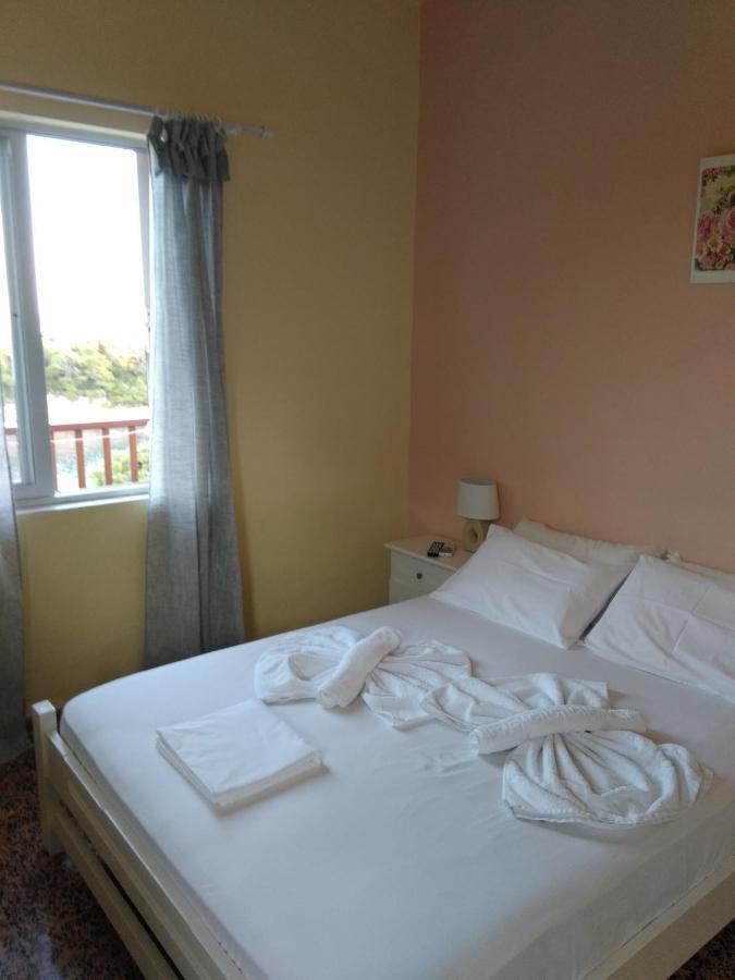 Inn Apostolis 3*