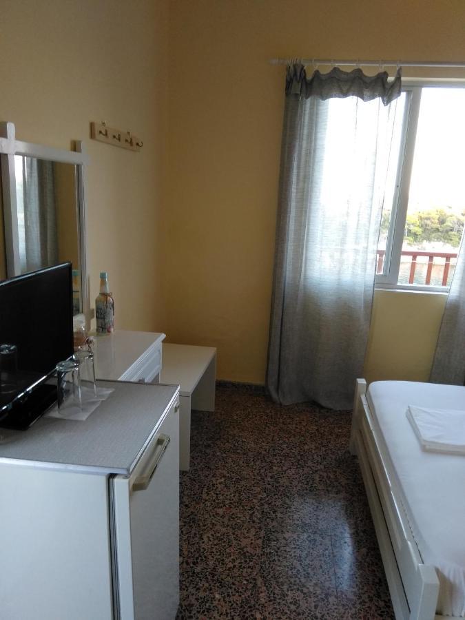 Apostolis Inn 3*