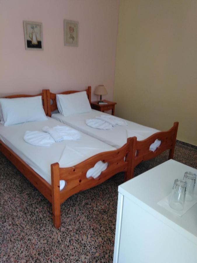 Apostolis 3*