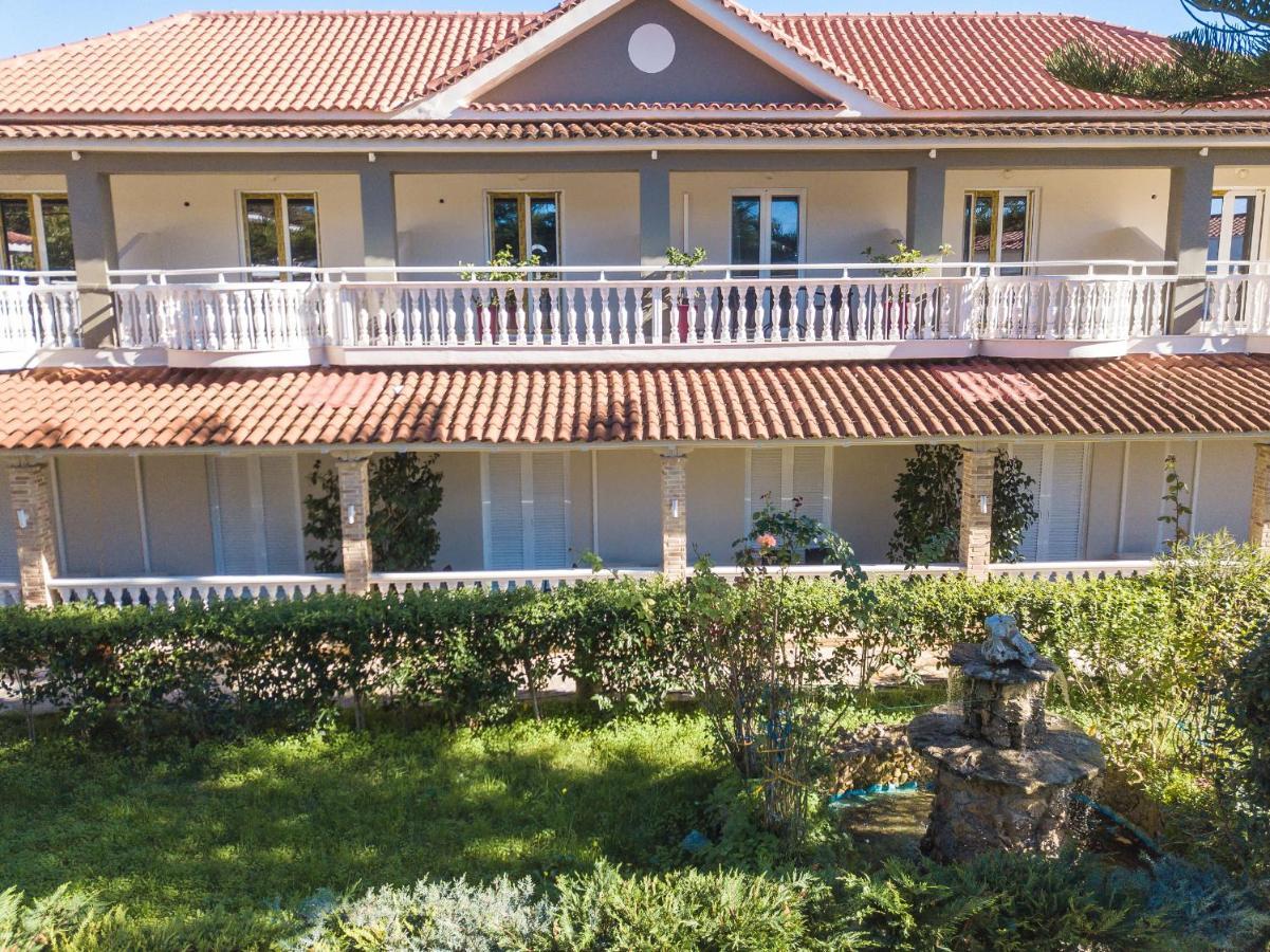 Tom & John Center 4* Tsilivi (Zakynthos)