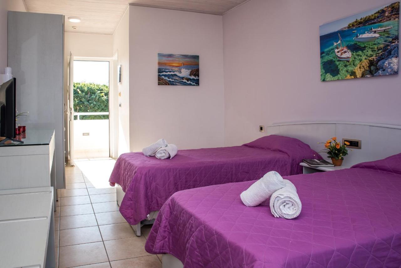 Tom & John Center 4* Tsilivi (Zakynthos)