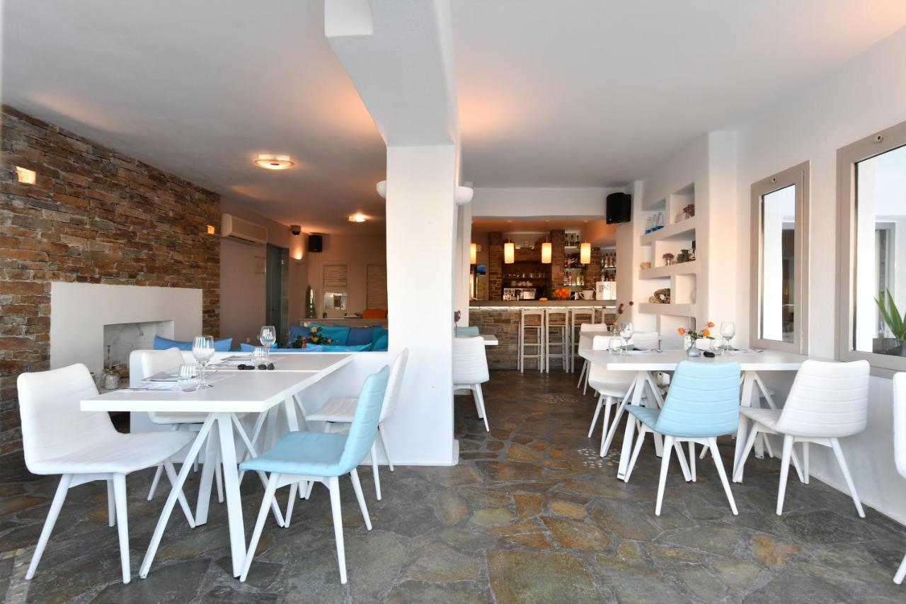 Kanale's & Hotel Naousa (Paros)