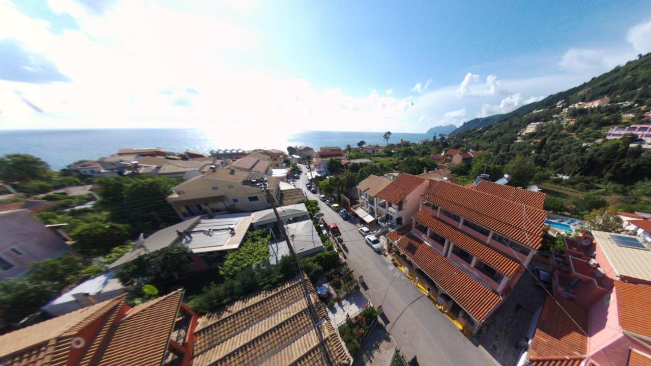 Aparthotel Delphi 4*