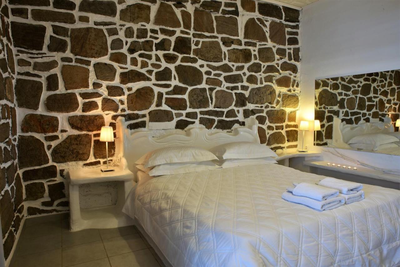 Hotel Adamas Hotel 2*