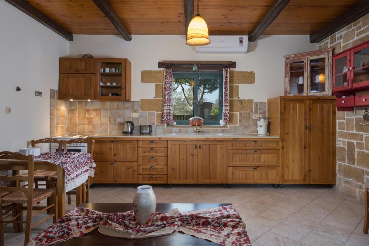 Athina Traditional Villa By Be On Holidays Holiday home *