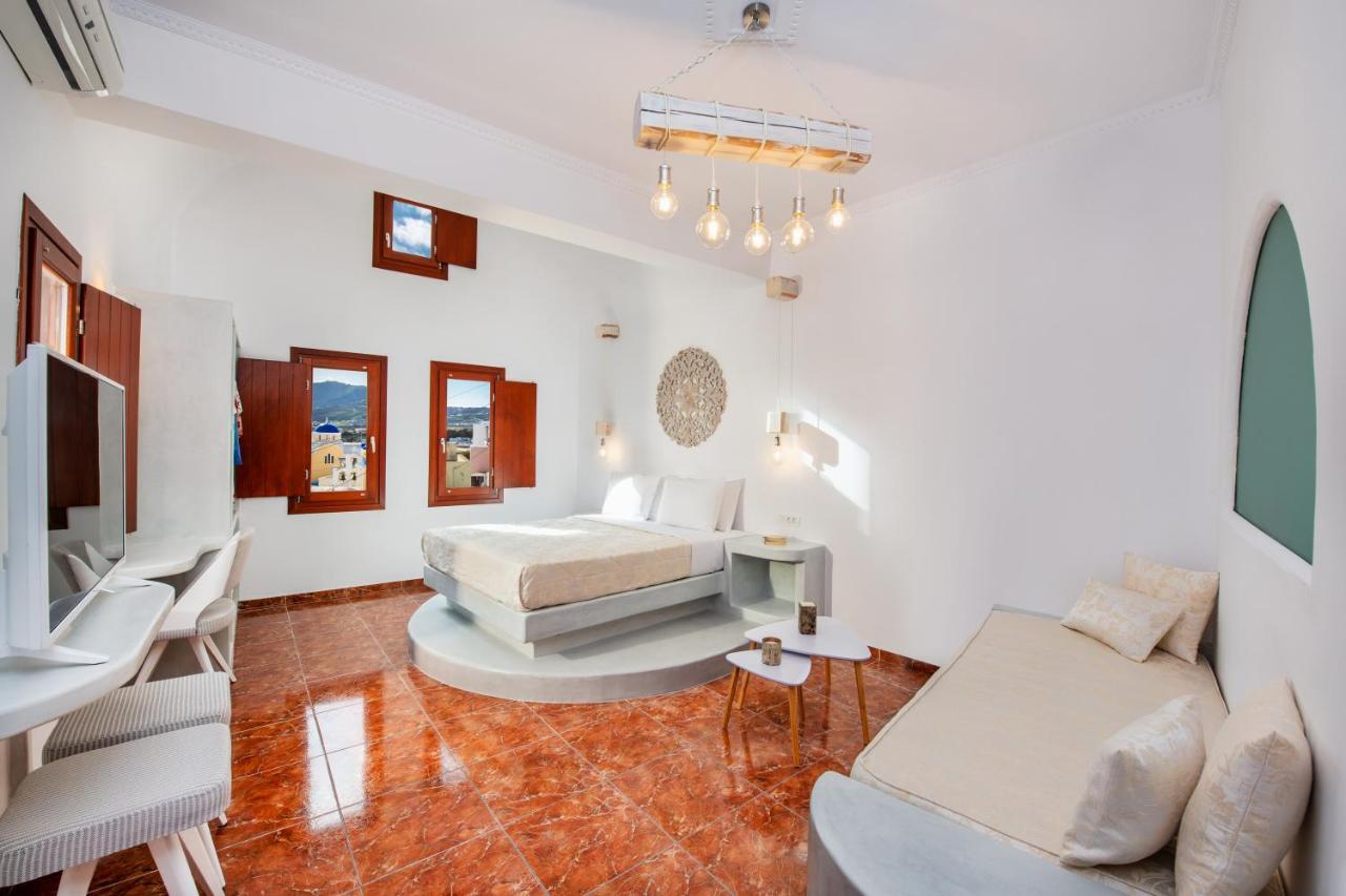 Nectarios - & Adults Only Fira (Santorini)