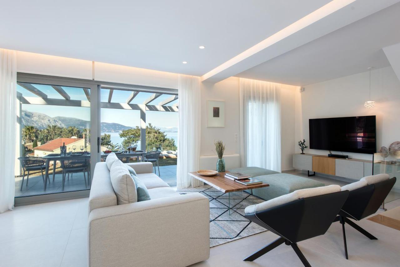 Costele With Private Sandy Villa