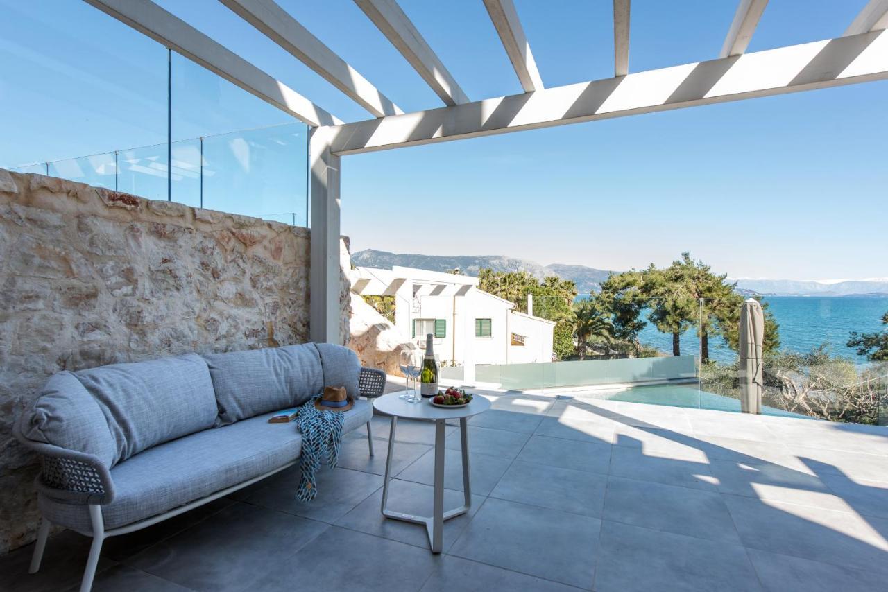 Costele With Private Sandy Villa *