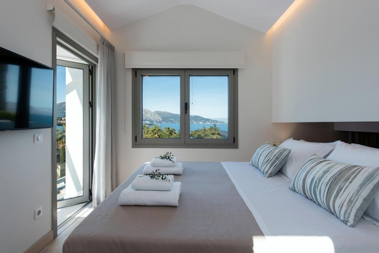 Villa Costele With Private Sandy