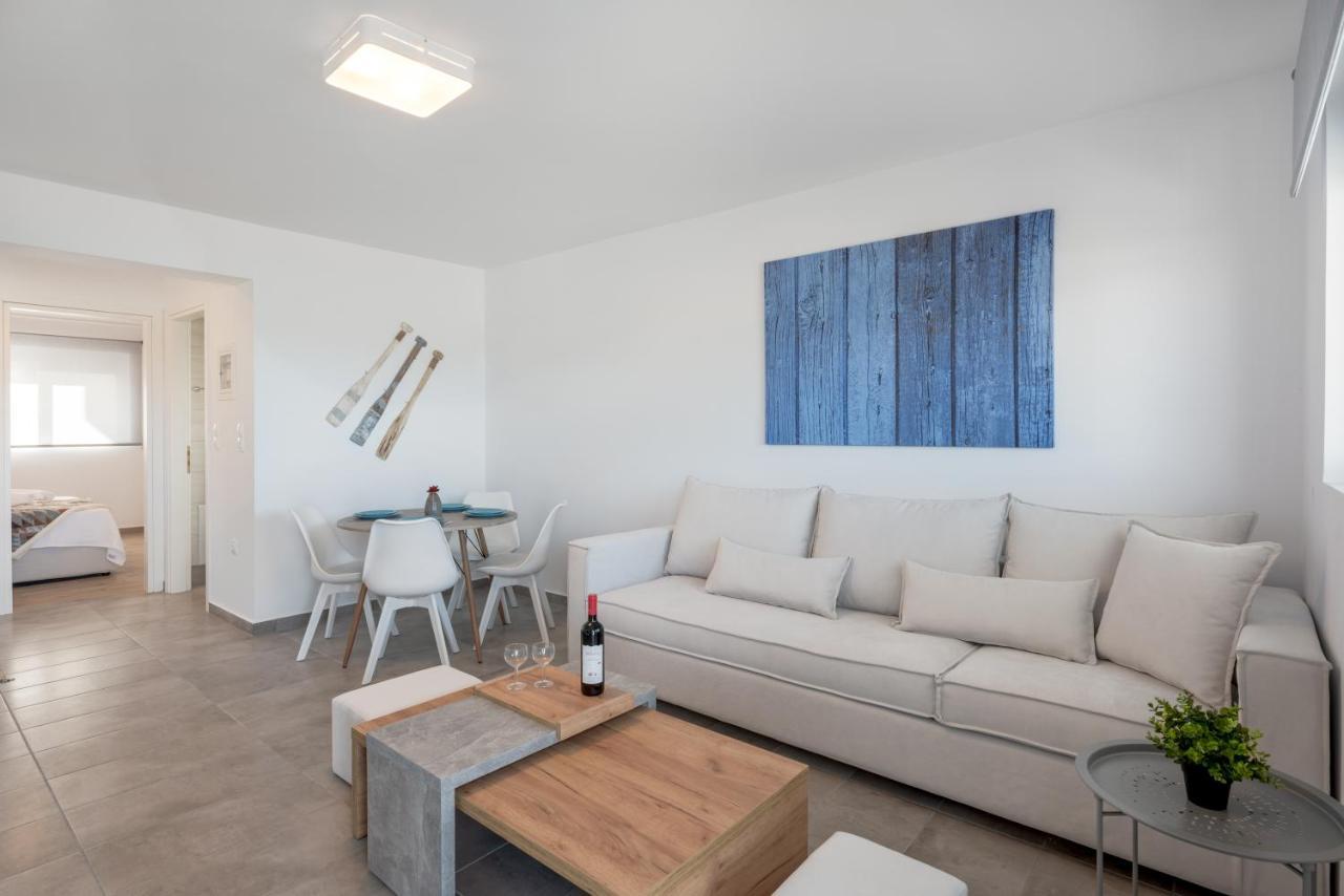 Costa Vasia Seaside And Apartment
