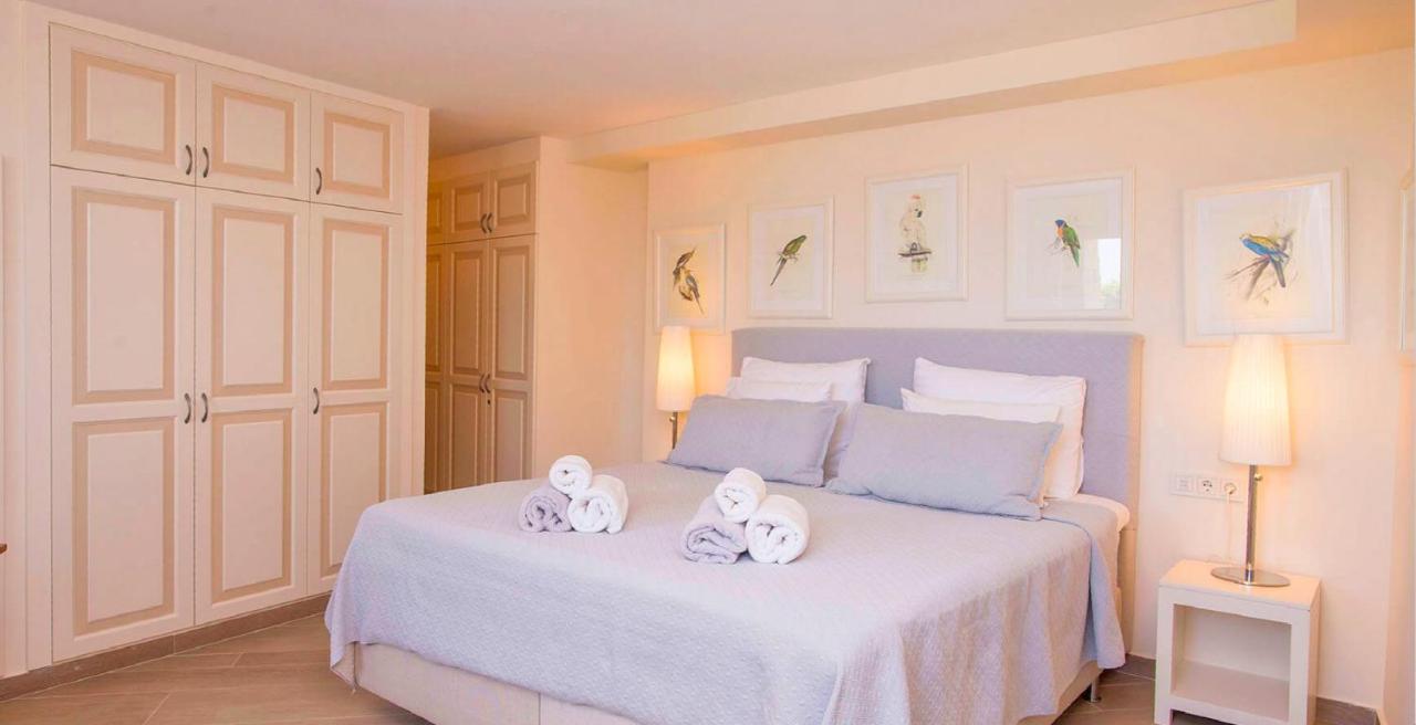 Paleopetres Blanche - Private Pool - Sea Views - Nissaki - North East Coast - Villa Nisaki (Corfu)