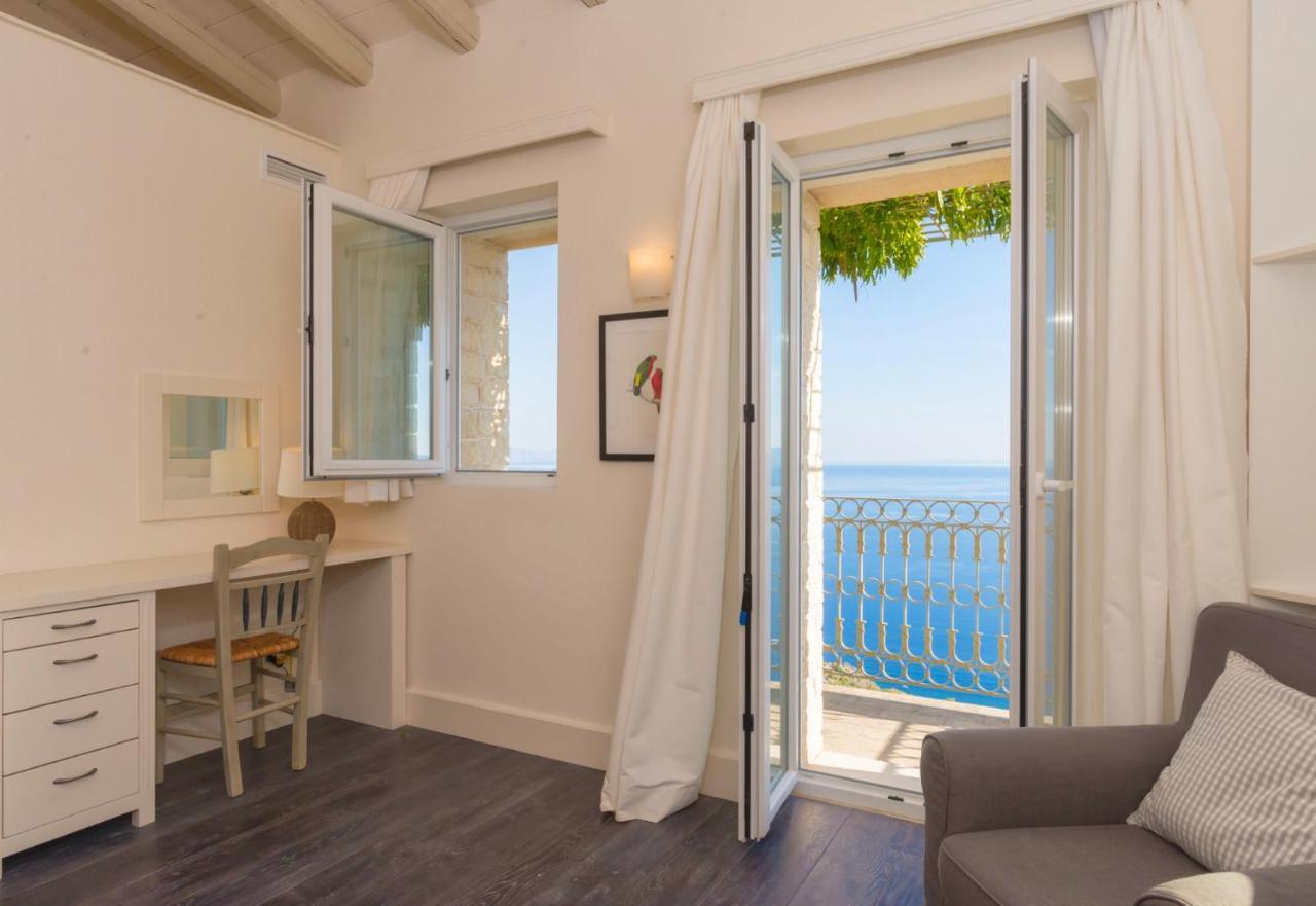Paleopetres Blanche - Private Pool - Sea Views - Nissaki - North East Coast - Nisaki (Corfu)