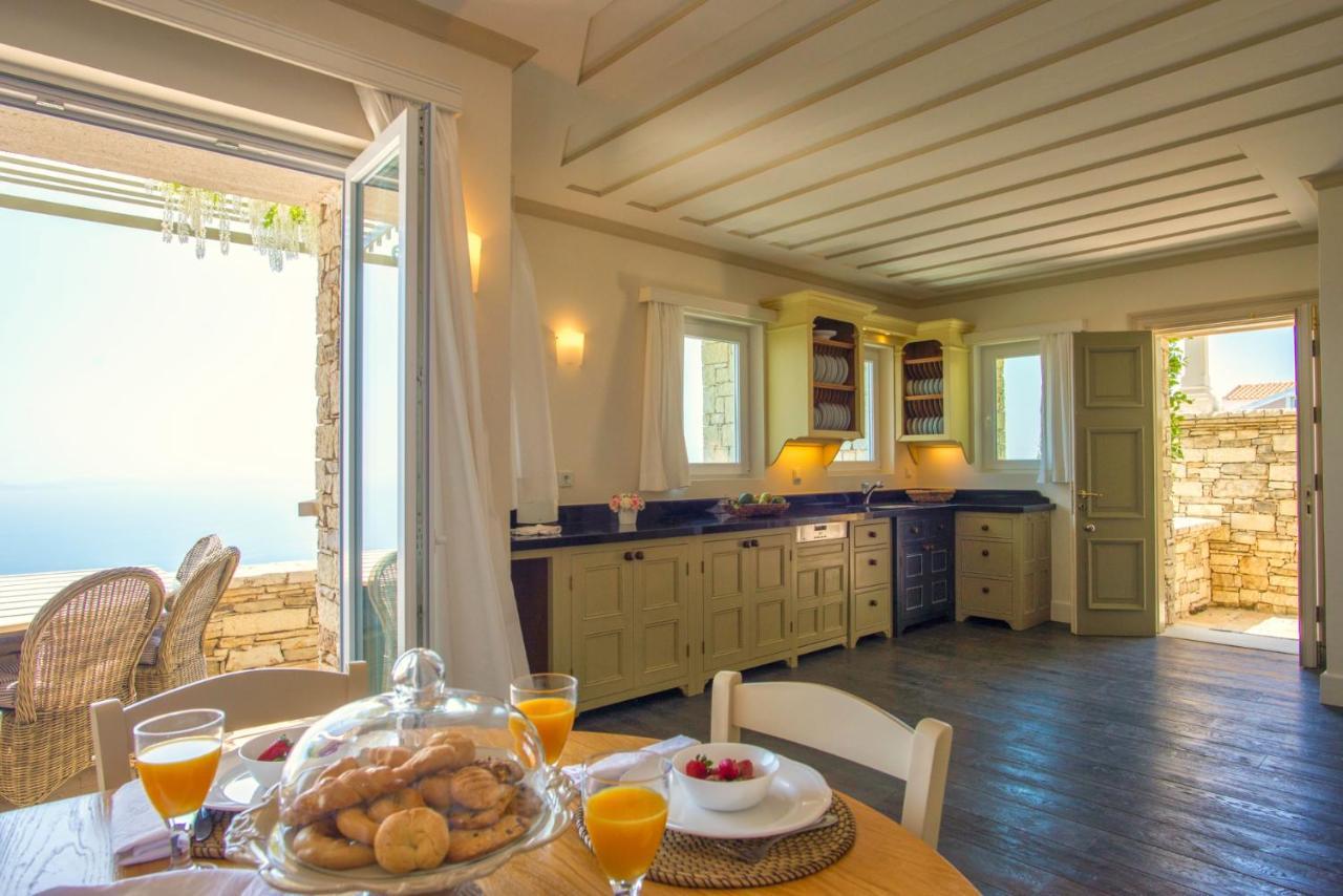 Villa Paleopetres Blanche - Private Pool - Sea Views - Nissaki - North East Coast - *