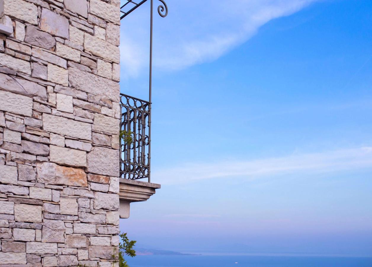 Paleopetres Blanche - Private Pool - Sea Views - Nissaki - North East Coast - * Nisaki (Corfu)