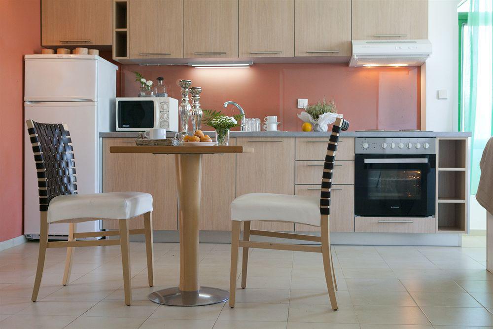 Govino Bay Aparthotel 3*